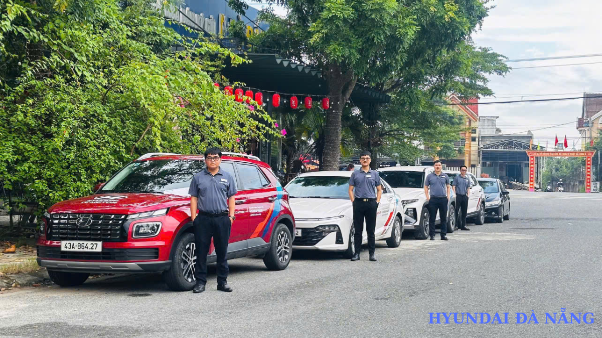 Lái thử xe hyundai tại đà nẵng